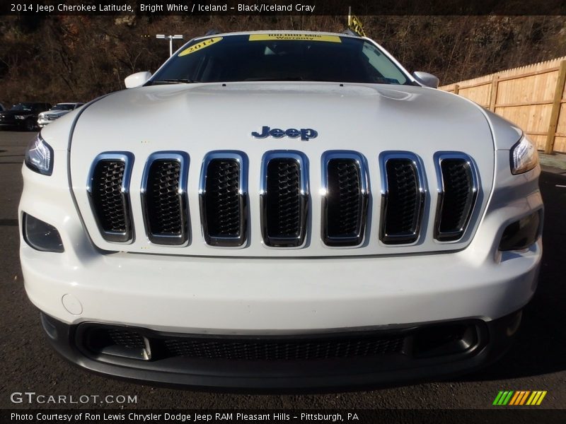 Bright White / Iceland - Black/Iceland Gray 2014 Jeep Cherokee Latitude