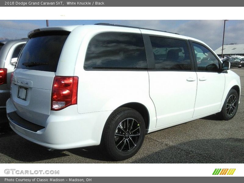 White Knuckle / Black 2018 Dodge Grand Caravan SXT