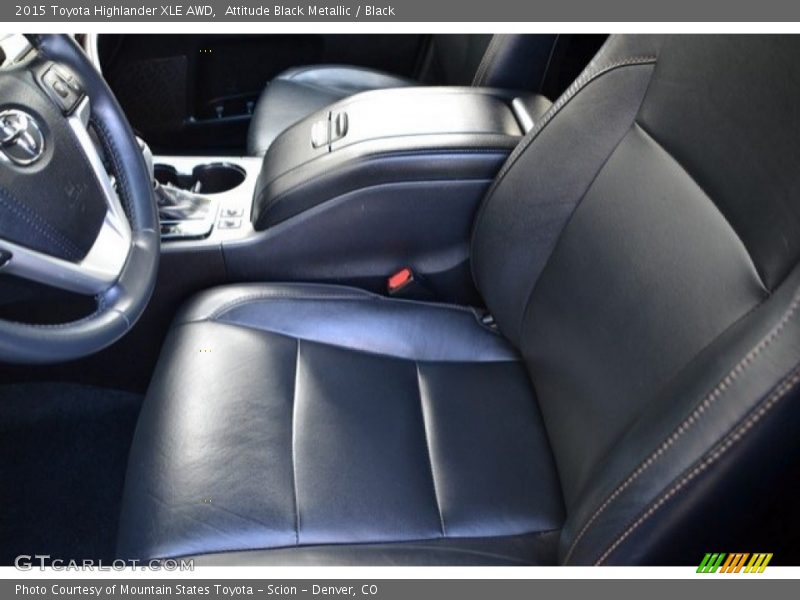 Attitude Black Metallic / Black 2015 Toyota Highlander XLE AWD