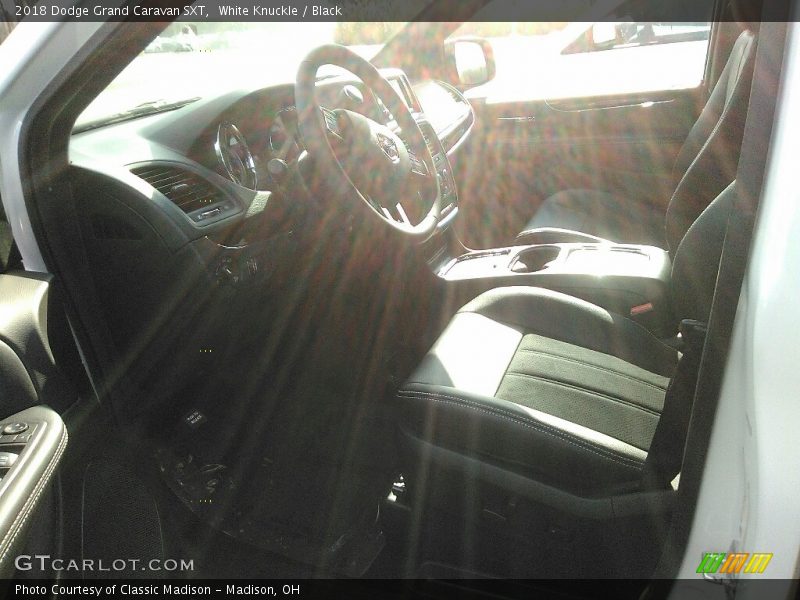 White Knuckle / Black 2018 Dodge Grand Caravan SXT