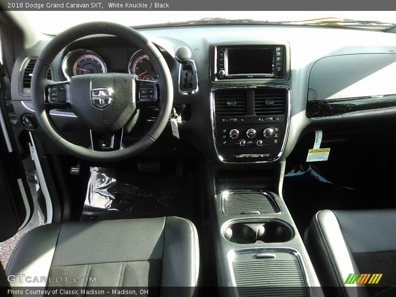 White Knuckle / Black 2018 Dodge Grand Caravan SXT