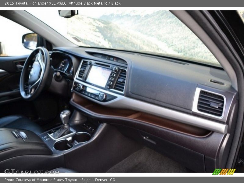 Attitude Black Metallic / Black 2015 Toyota Highlander XLE AWD