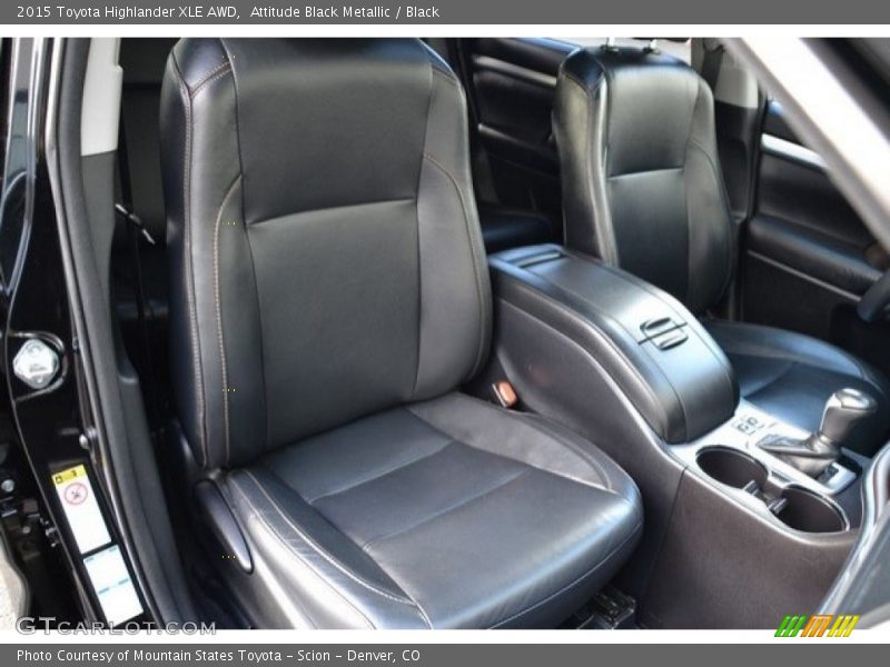 Attitude Black Metallic / Black 2015 Toyota Highlander XLE AWD