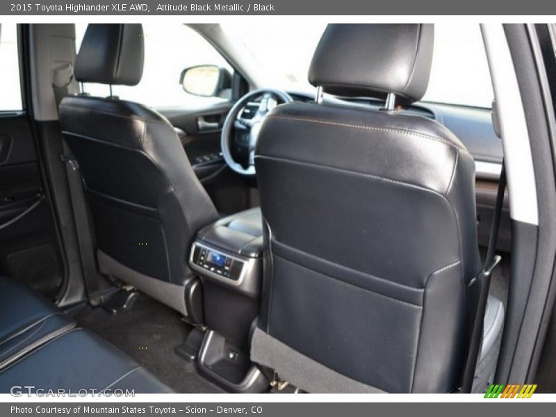 Attitude Black Metallic / Black 2015 Toyota Highlander XLE AWD