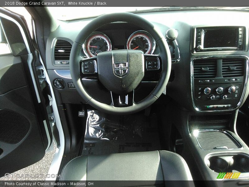 White Knuckle / Black 2018 Dodge Grand Caravan SXT