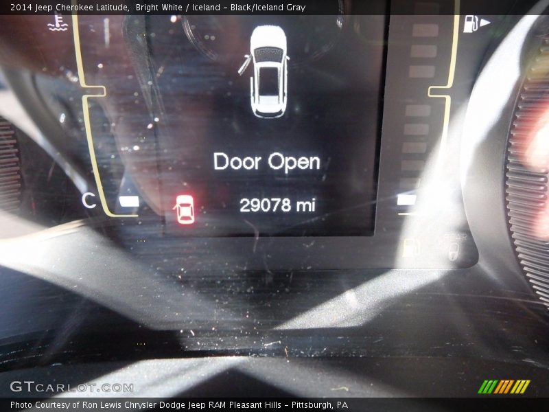 Bright White / Iceland - Black/Iceland Gray 2014 Jeep Cherokee Latitude