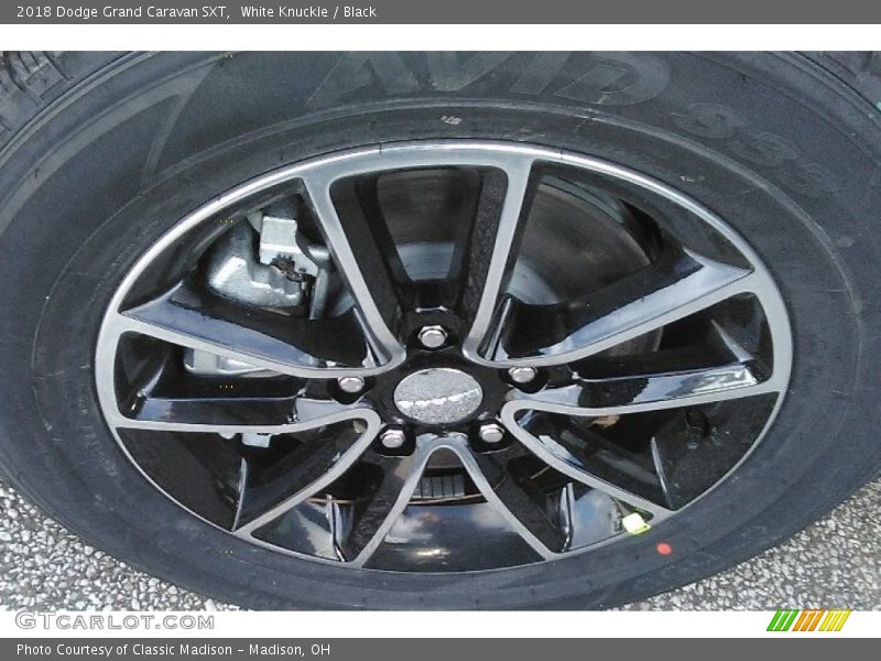 White Knuckle / Black 2018 Dodge Grand Caravan SXT