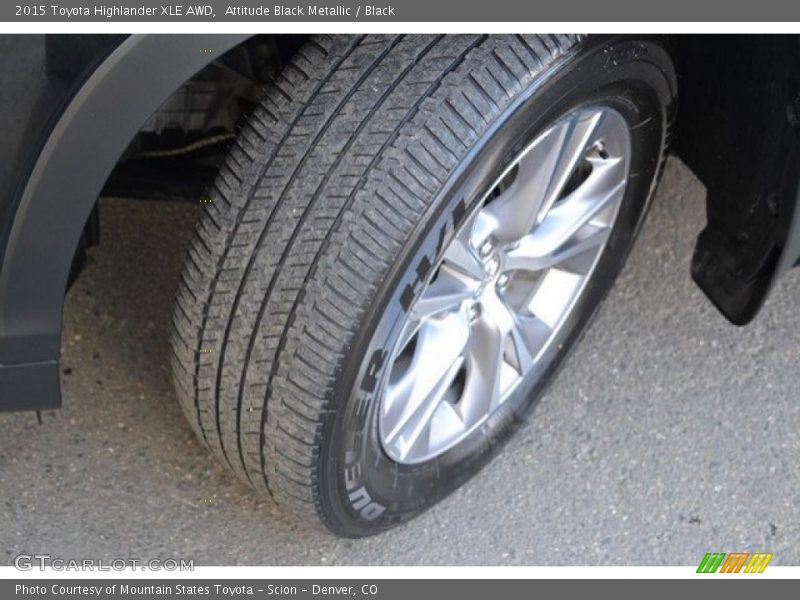 Attitude Black Metallic / Black 2015 Toyota Highlander XLE AWD