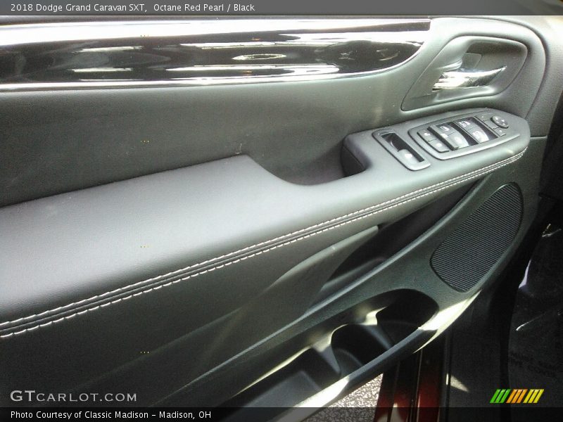 Octane Red Pearl / Black 2018 Dodge Grand Caravan SXT