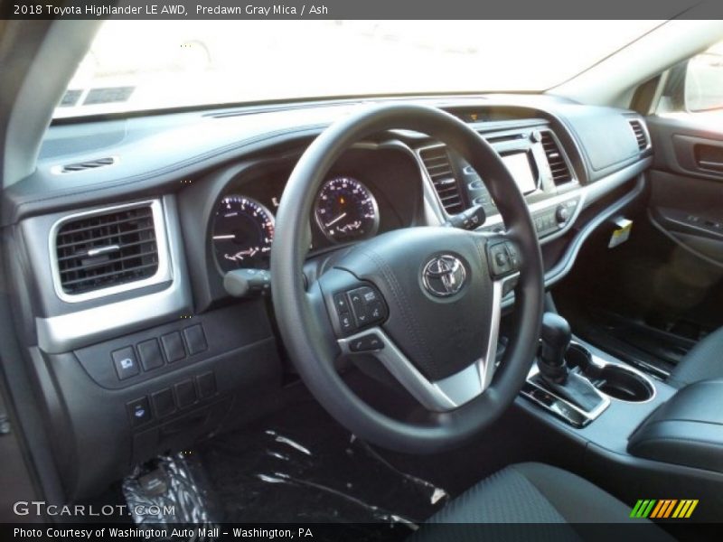 Predawn Gray Mica / Ash 2018 Toyota Highlander LE AWD