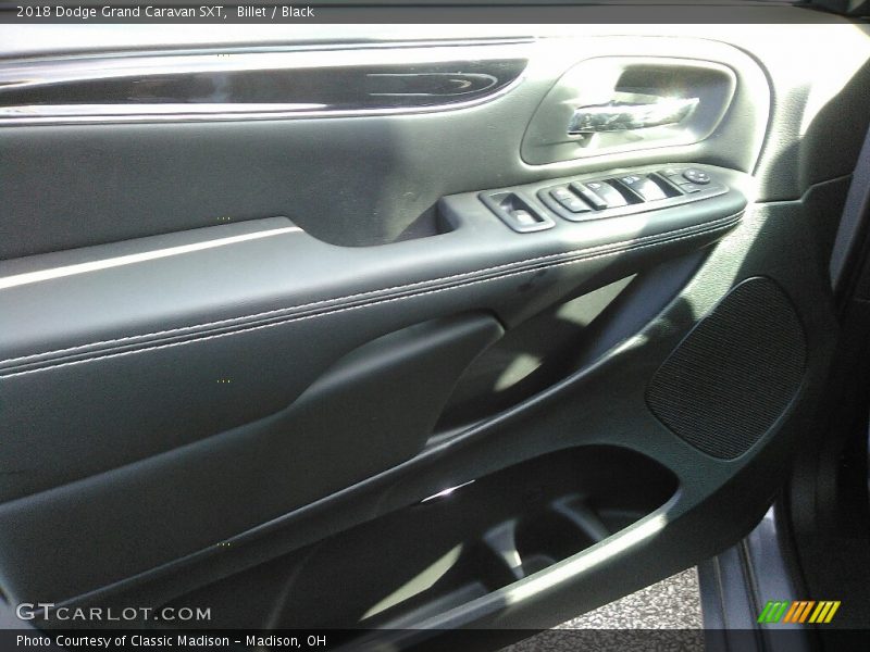 Billet / Black 2018 Dodge Grand Caravan SXT