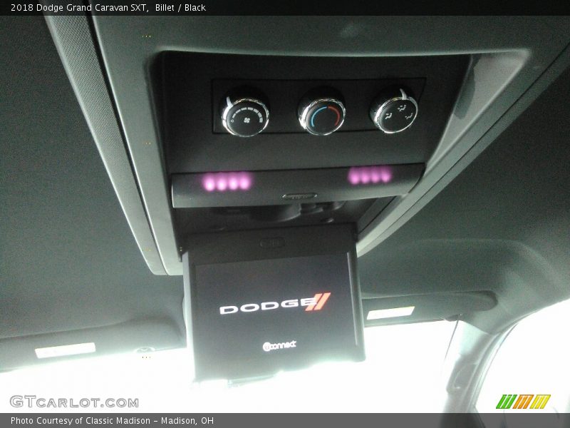 Billet / Black 2018 Dodge Grand Caravan SXT
