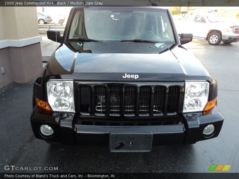 Black / Medium Slate Gray 2006 Jeep Commander 4x4