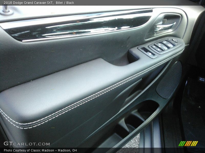 Billet / Black 2018 Dodge Grand Caravan SXT