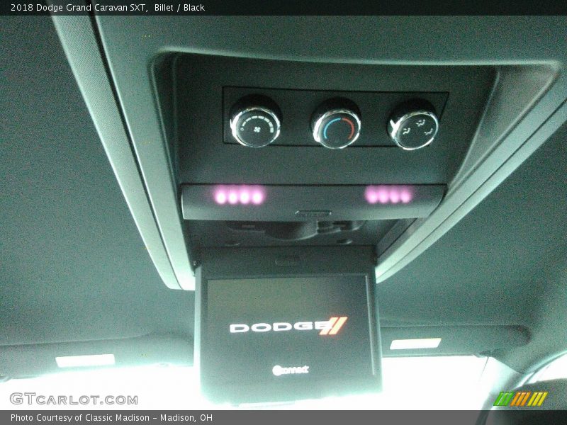 Billet / Black 2018 Dodge Grand Caravan SXT