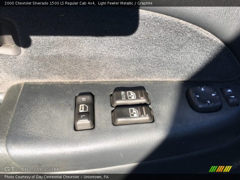 Light Pewter Metallic / Graphite 2000 Chevrolet Silverado 1500 LS Regular Cab 4x4
