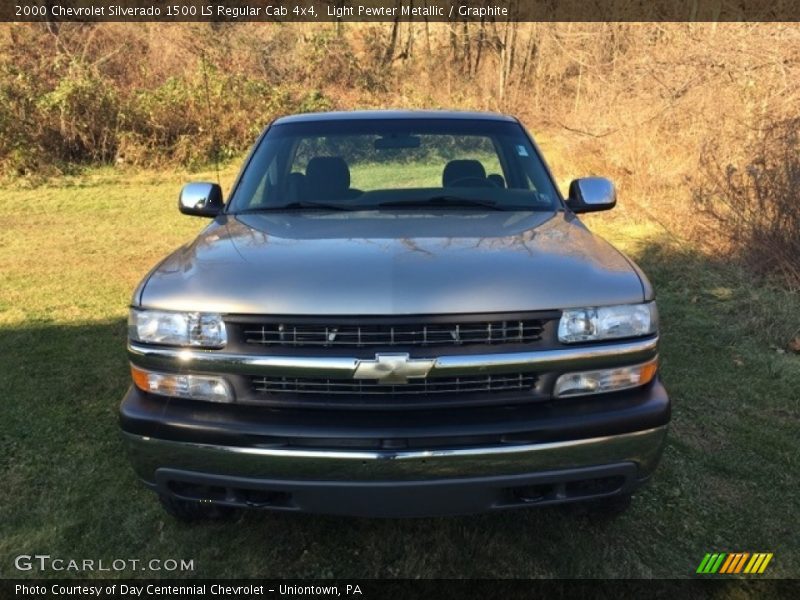 Light Pewter Metallic / Graphite 2000 Chevrolet Silverado 1500 LS Regular Cab 4x4