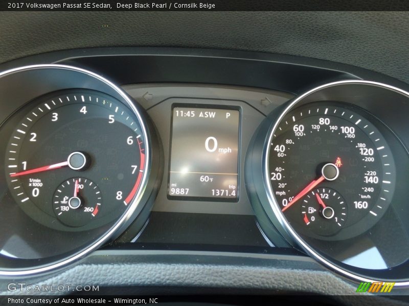 Deep Black Pearl / Cornsilk Beige 2017 Volkswagen Passat SE Sedan