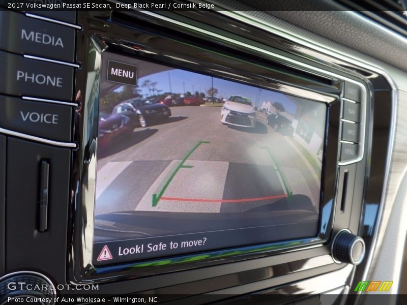Deep Black Pearl / Cornsilk Beige 2017 Volkswagen Passat SE Sedan