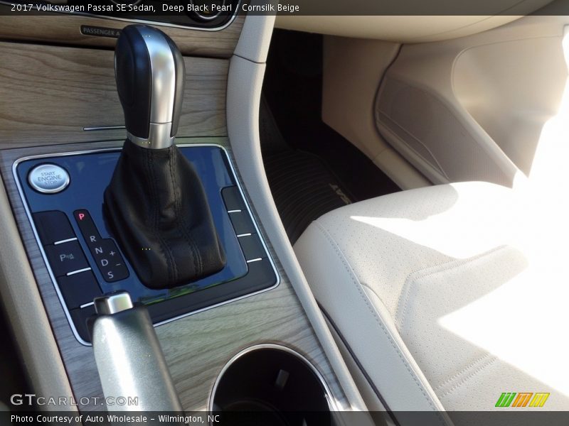 Deep Black Pearl / Cornsilk Beige 2017 Volkswagen Passat SE Sedan