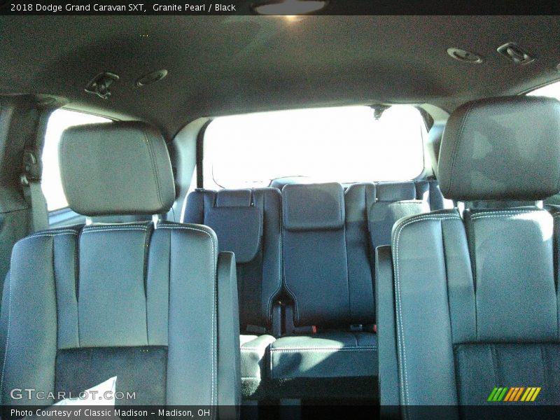 Granite Pearl / Black 2018 Dodge Grand Caravan SXT