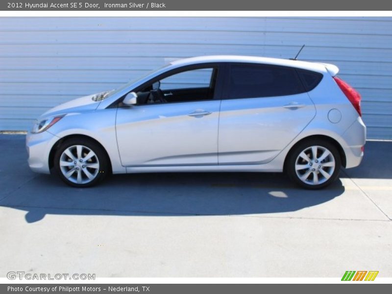 Ironman Silver / Black 2012 Hyundai Accent SE 5 Door