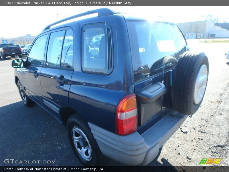 Indigo Blue Metallic / Medium Gray 2003 Chevrolet Tracker 4WD Hard Top