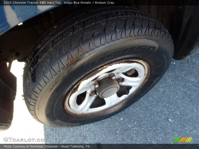 Indigo Blue Metallic / Medium Gray 2003 Chevrolet Tracker 4WD Hard Top