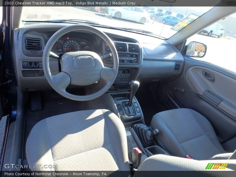 Indigo Blue Metallic / Medium Gray 2003 Chevrolet Tracker 4WD Hard Top