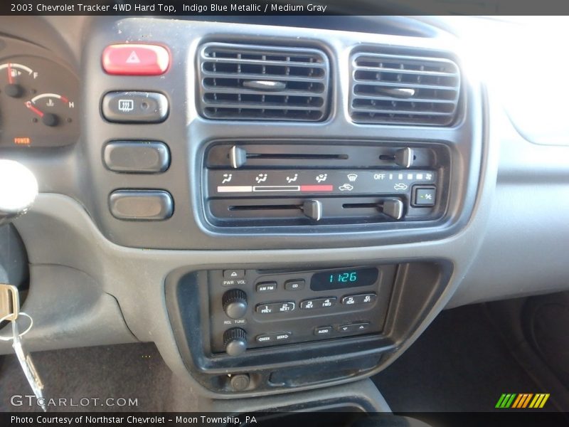 Indigo Blue Metallic / Medium Gray 2003 Chevrolet Tracker 4WD Hard Top