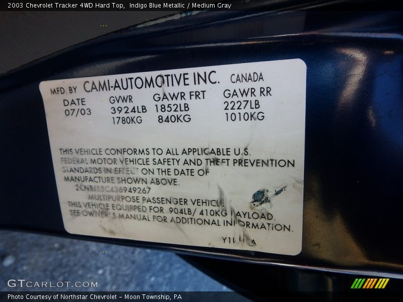 Indigo Blue Metallic / Medium Gray 2003 Chevrolet Tracker 4WD Hard Top
