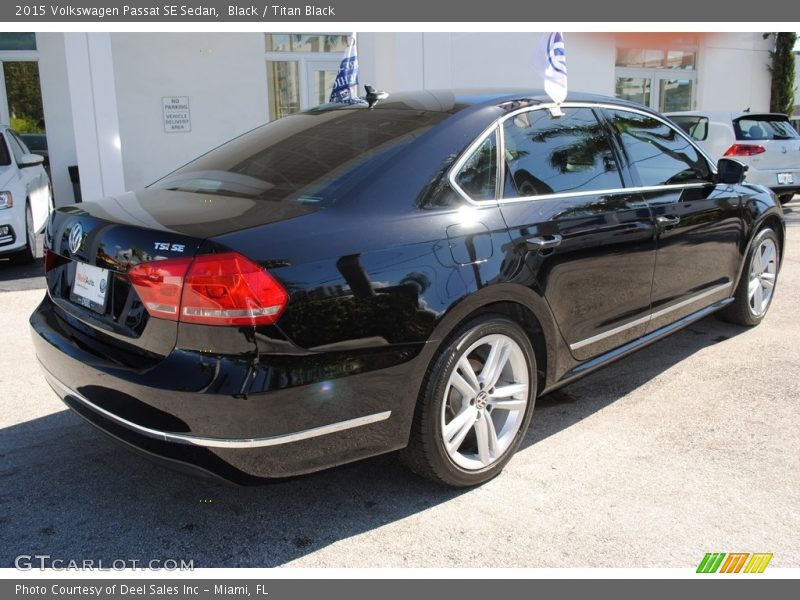 Black / Titan Black 2015 Volkswagen Passat SE Sedan