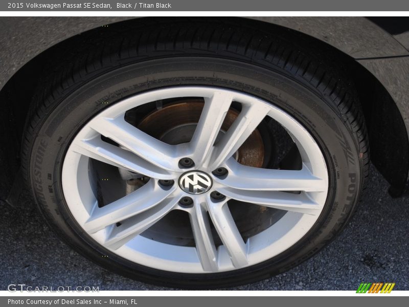Black / Titan Black 2015 Volkswagen Passat SE Sedan