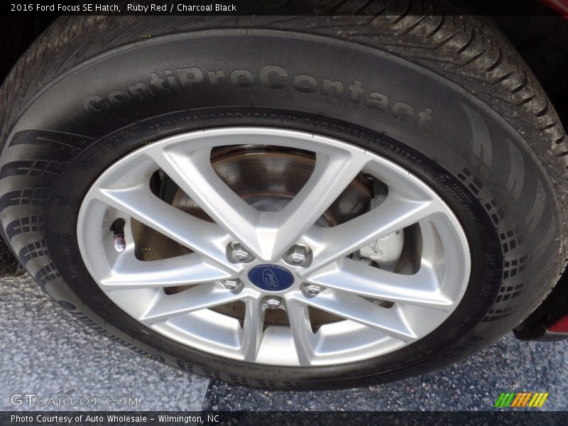 Ruby Red / Charcoal Black 2016 Ford Focus SE Hatch