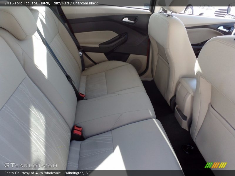 Ruby Red / Charcoal Black 2016 Ford Focus SE Hatch