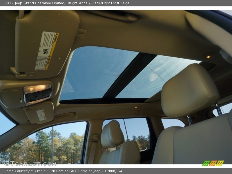 Bright White / Black/Light Frost Beige 2017 Jeep Grand Cherokee Limited