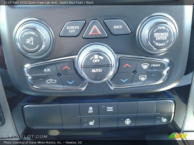 Hydro Blue Pearl / Black 2018 Ram 1500 Sport Crew Cab 4x4