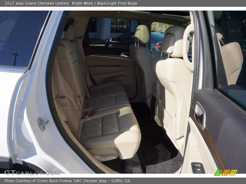 Bright White / Black/Light Frost Beige 2017 Jeep Grand Cherokee Limited