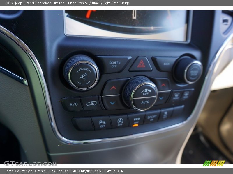 Bright White / Black/Light Frost Beige 2017 Jeep Grand Cherokee Limited