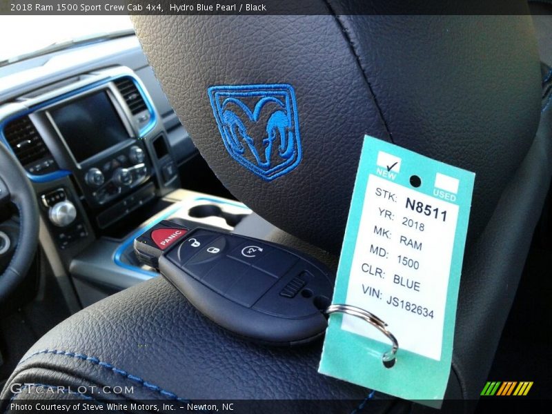Hydro Blue Pearl / Black 2018 Ram 1500 Sport Crew Cab 4x4