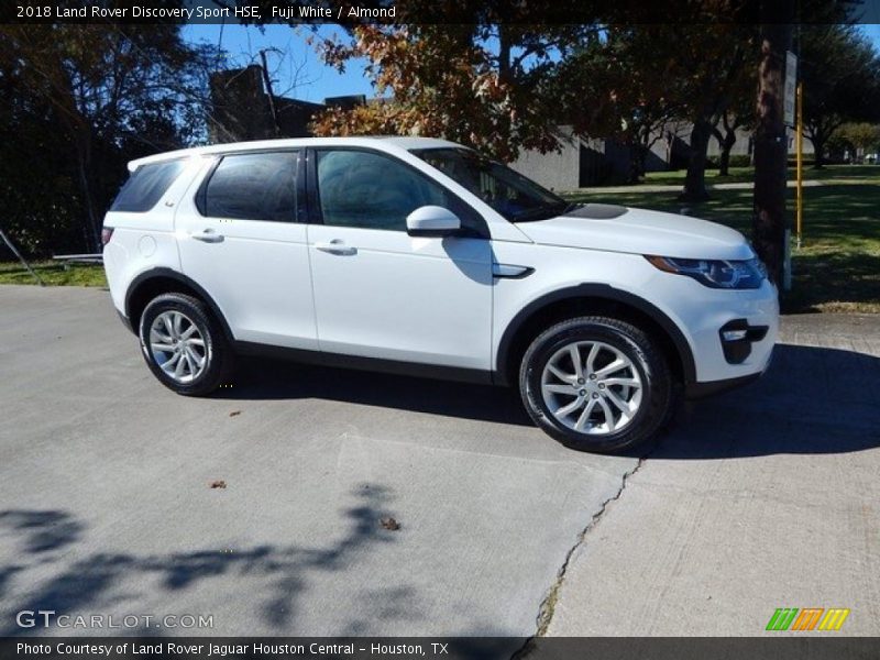Fuji White / Almond 2018 Land Rover Discovery Sport HSE