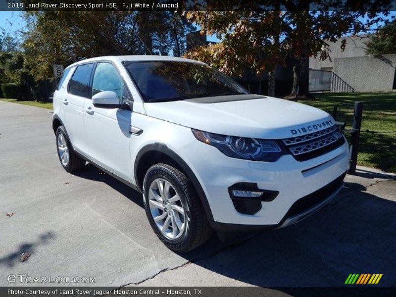 Fuji White / Almond 2018 Land Rover Discovery Sport HSE