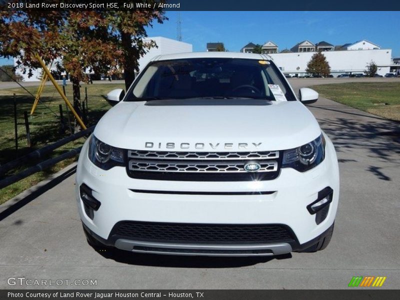 Fuji White / Almond 2018 Land Rover Discovery Sport HSE
