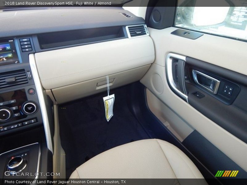 Fuji White / Almond 2018 Land Rover Discovery Sport HSE