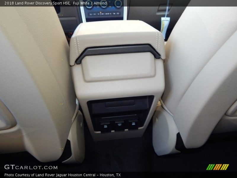 Fuji White / Almond 2018 Land Rover Discovery Sport HSE
