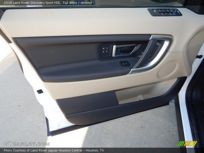 Fuji White / Almond 2018 Land Rover Discovery Sport HSE