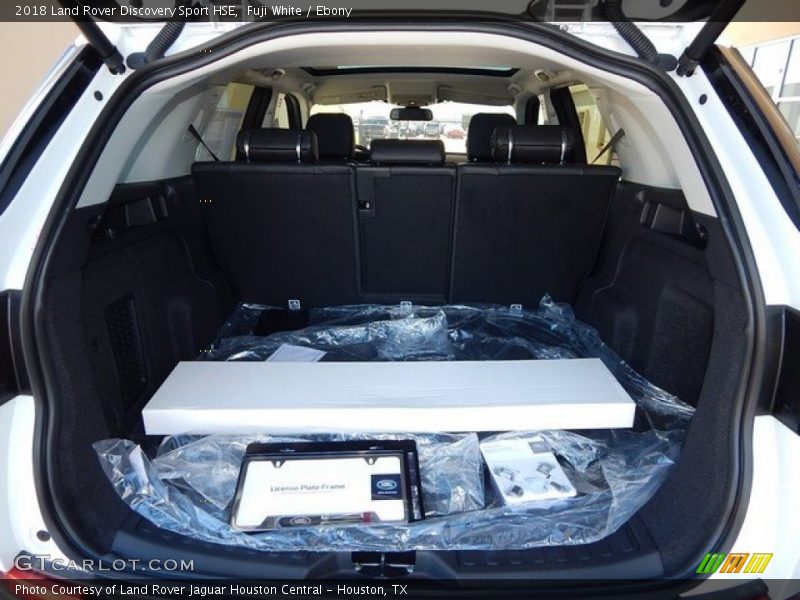 Fuji White / Ebony 2018 Land Rover Discovery Sport HSE