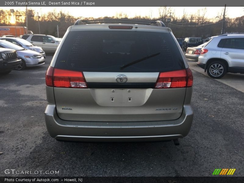 Desert Sand Mica / Taupe 2005 Toyota Sienna LE