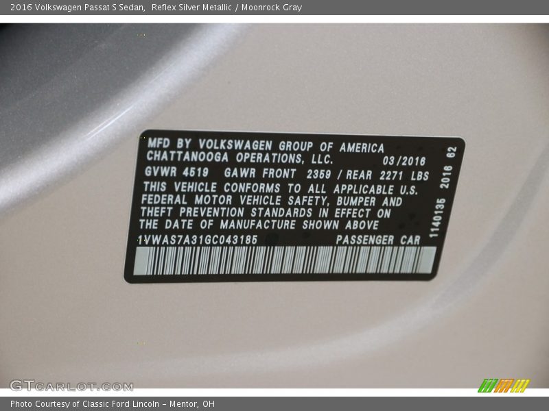 Reflex Silver Metallic / Moonrock Gray 2016 Volkswagen Passat S Sedan