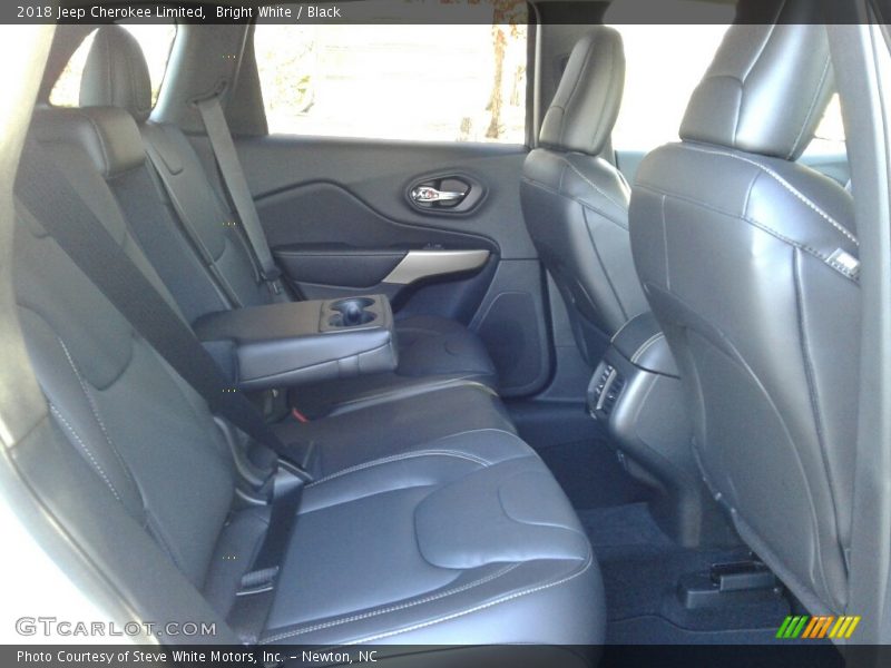 Bright White / Black 2018 Jeep Cherokee Limited